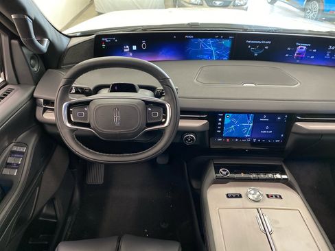 New 2026 Lincoln Navigator Reserve w/ Jet Appearance Package image 15