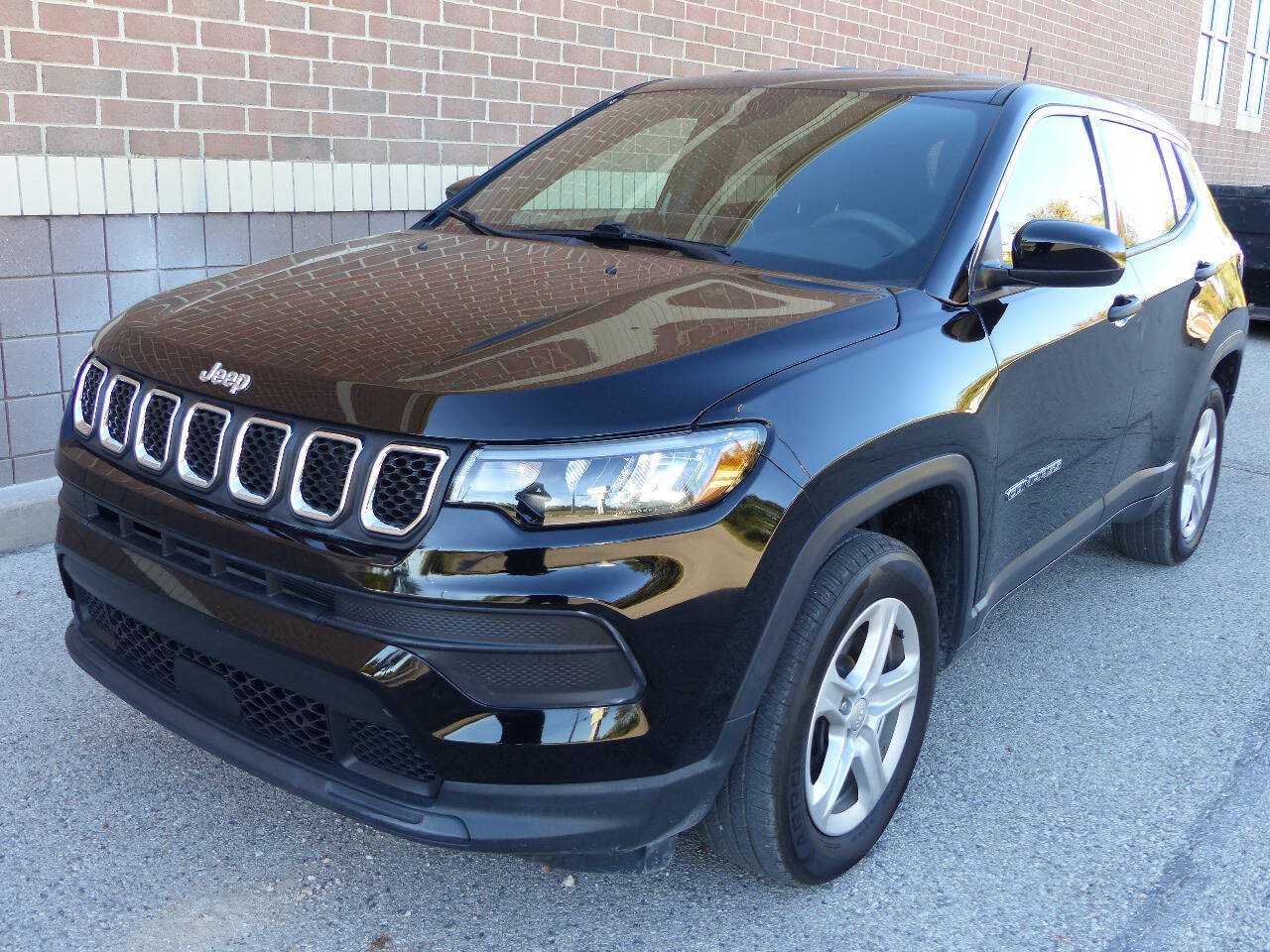 Used 2024 Jeep Compass Sport AWD/4WD image 5