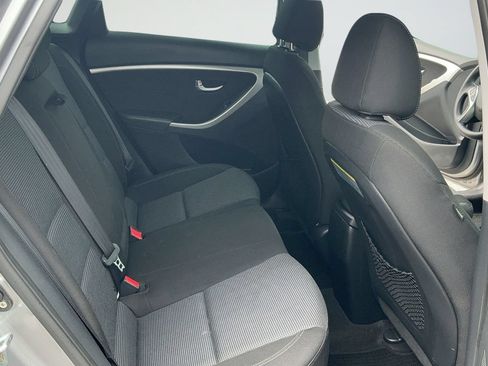Used 2015 Hyundai Elantra GT FWD image 38