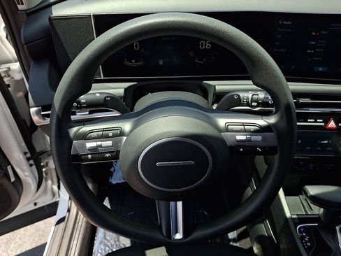 Used 2025 Hyundai Tucson SEL FWD image 18