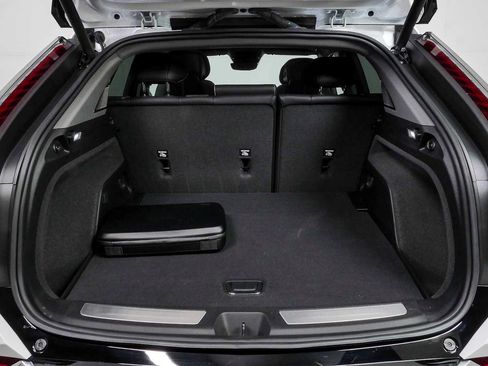 Certified 2025 Cadillac Optiq Luxury 1 AWD/4WD image 30