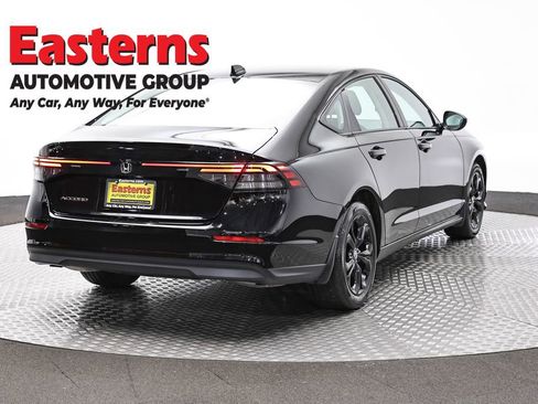 Used 2025 Honda Accord SE image 5