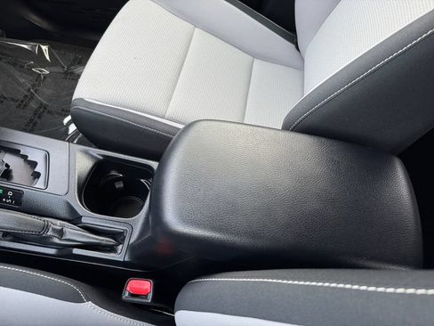 Certified 2018 Toyota RAV4 LE AWD/4WD image 27
