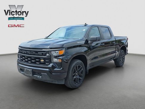 Used 2024 Chevrolet Silverado 1500 Custom RWD image 3