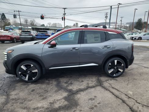 New 2026 Nissan Kicks SR image 5