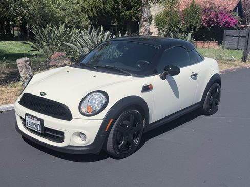 Used 2014 MINI Cooper Coupe FWD image 1