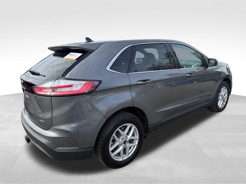 Used 2024 Ford Edge SEL w/ Convenience Package image 6