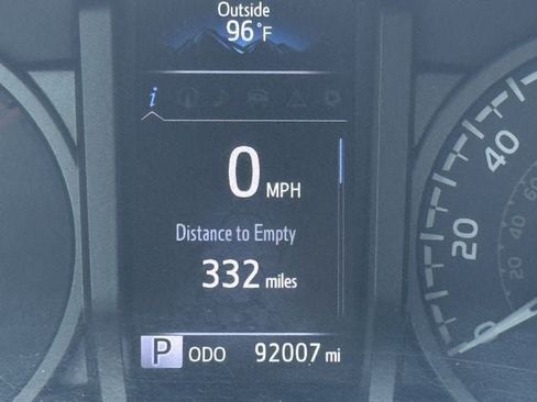 Used 2016 Toyota Tacoma TRD Sport RWD image 15