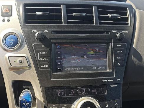 Used 2012 Toyota Prius V Three FWD image 11