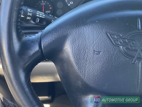 Used 2001 Chevrolet Corvette Convertible w/ Preferred Equipment Group2 RWD image 22