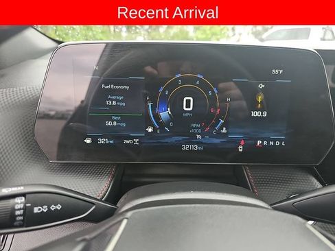 Used 2025 Chevrolet Equinox RS AWD/4WD image 9