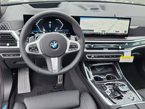 New 2026 BMW X7 xDrive40i image 11