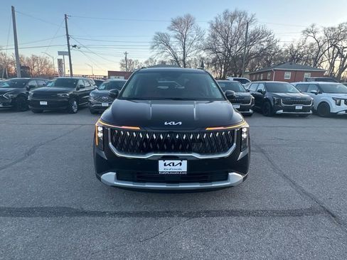 New 2026 Kia Carnival EX image 8