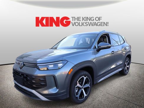 New 2026 Volkswagen Tiguan SE image 8