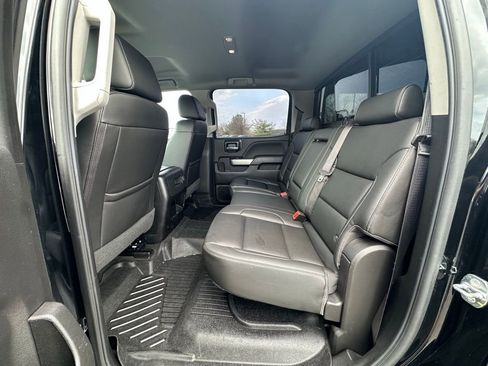 Used 2018 Chevrolet Silverado 2500 LTZ w/ Midnight Edition image 5