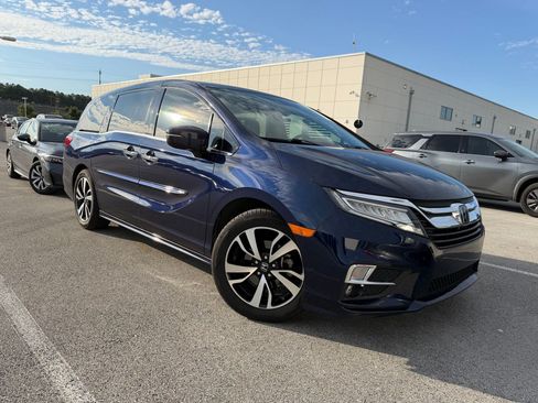 Used 2020 Honda Odyssey Elite image 4