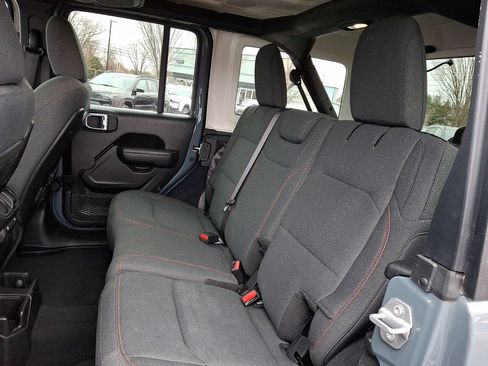 Used 2025 Jeep Wrangler Unlimited Rubicon image 20