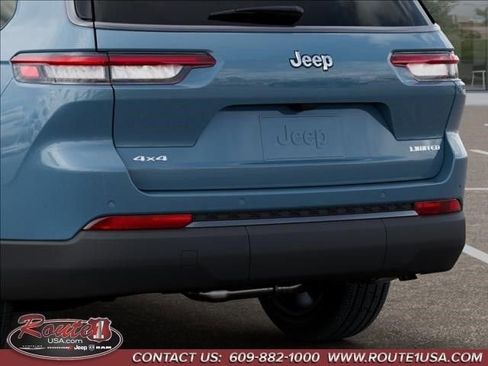 New 2026 Jeep Grand Cherokee L Limited w/ Limited Altitude Package AWD/4WD image 14