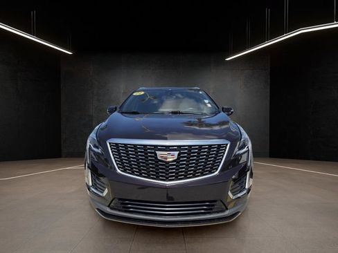 Used 2021 Cadillac XT5 Luxury FWD image 2