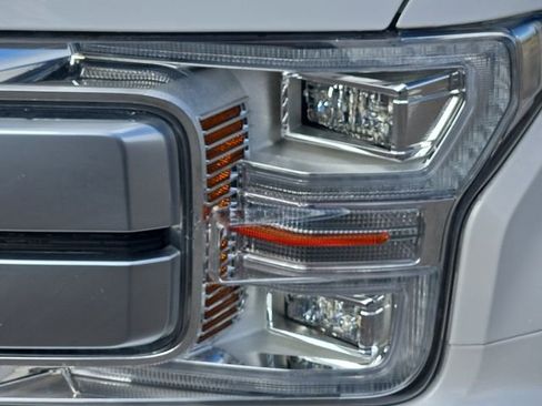 Used 2019 Ford F150 Platinum w/ Equipment Group 701A Luxury image 8