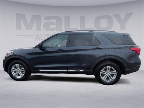 Used 2023 Ford Explorer XLT w/ Equipment Group 202A image 2