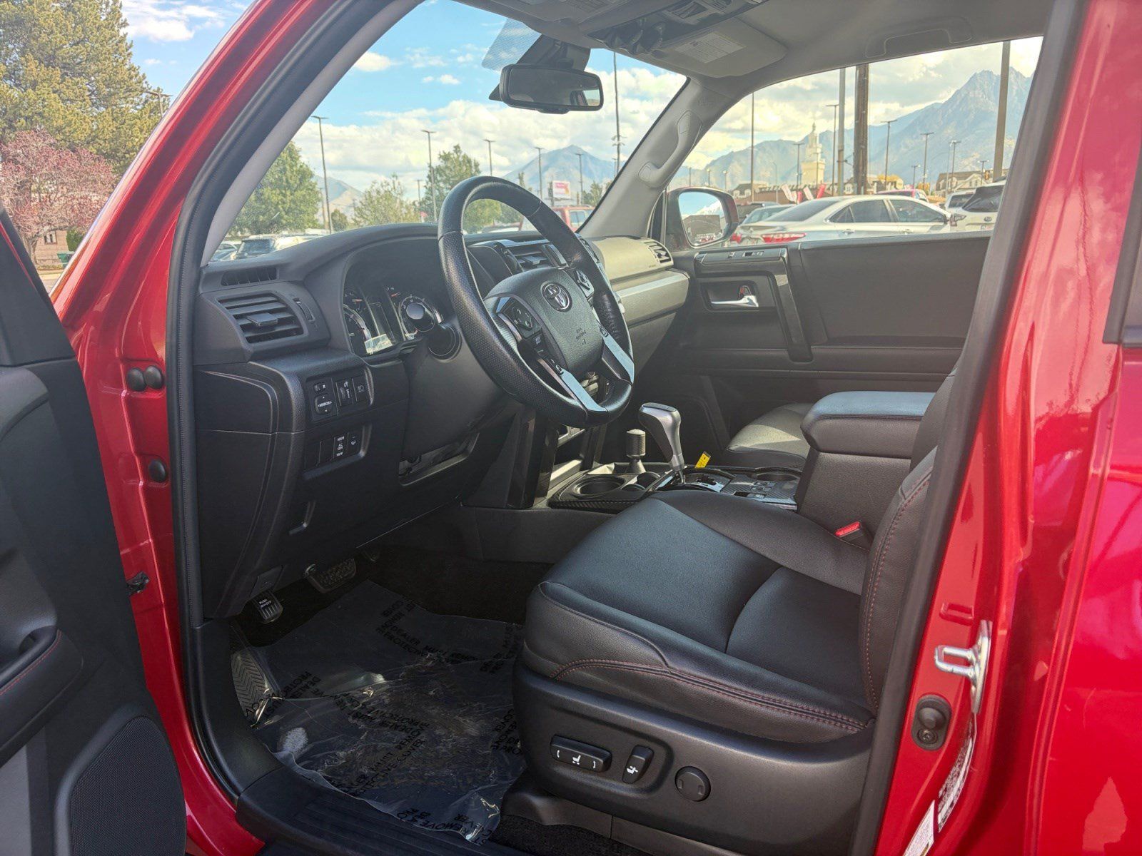 Used 2023 Toyota 4Runner TRD Off-Road Premium AWD/4WD image 10
