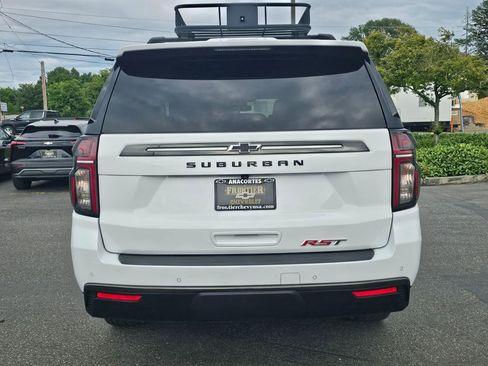 Used 2021 Chevrolet Suburban RST w/ Luxury Package AWD/4WD image 4