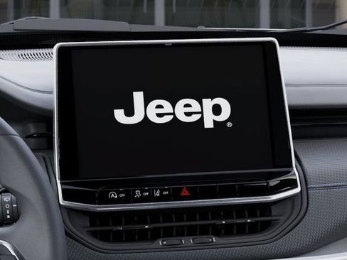 New 2026 Jeep Compass Latitude AWD/4WD image 20