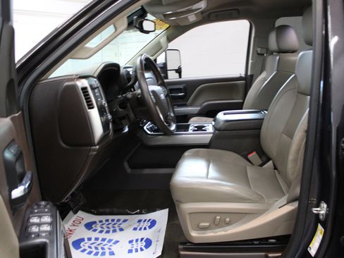 Used 2015 Chevrolet Silverado 2500 LTZ w/ Duramax Plus Package image 8