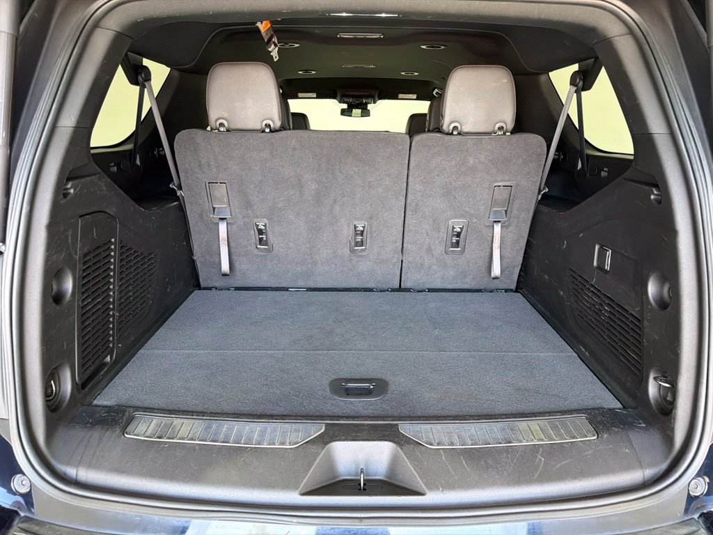 Used 2023 Chevrolet Suburban RST RWD image 24