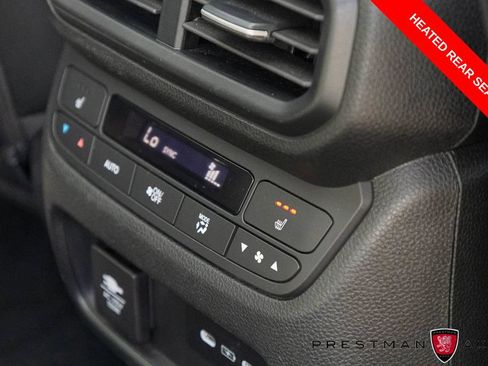 Used 2025 Honda Pilot Elite image 12
