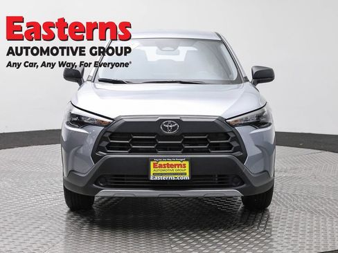 Used 2026 Toyota Corolla Cross L FWD image 2