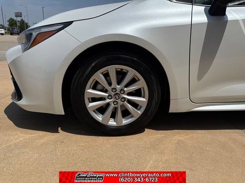 Used 2024 Toyota Corolla SE w/ SE Package FWD image 27