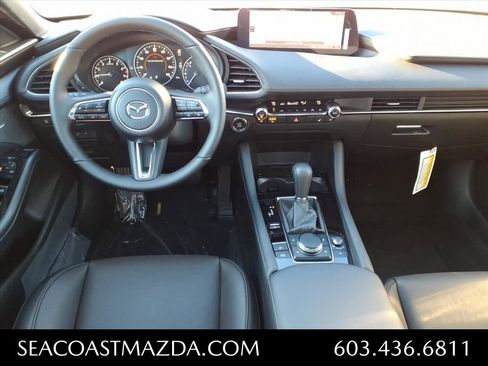 New 2026 MAZDA MAZDA3 Hatchback w/Premium Plus Pkg image 6
