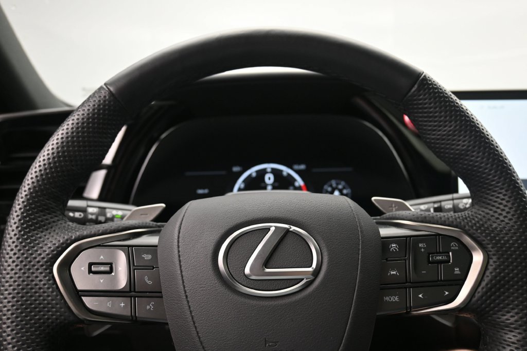 Used 2025 Lexus TX 350 AWD image 14