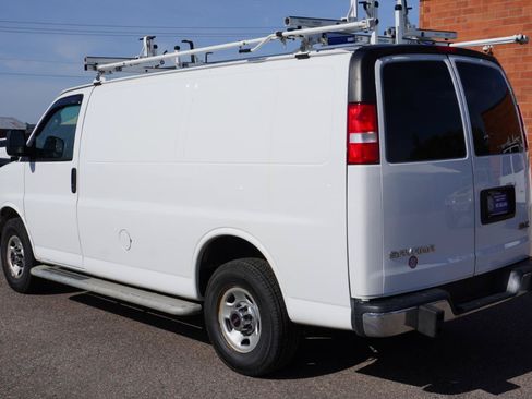 Used 2020 GMC Savana 2500 w/ Driver Convenience Package RWD image 3