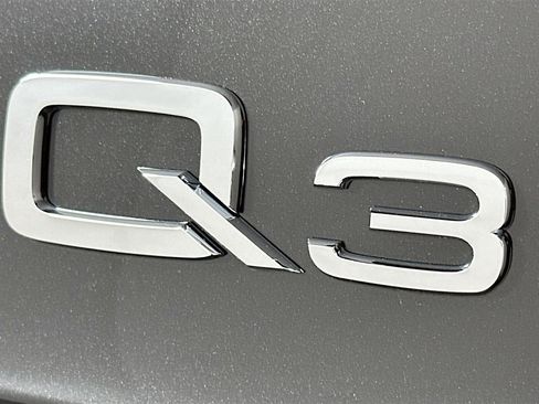 Used 2025 Audi Q3 2.0T Premium w/ Convenience Package image 10