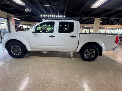 Used 2021 Nissan Frontier PRO-4X w/ Pro-4x Utility Package AWD/4WD image 4