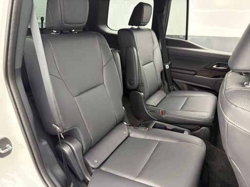 Used 2025 Lexus GX 550 w/ Cold Area Package AWD/4WD image 26