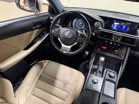 Used 2020 Lexus IS 300 F Sport image 48