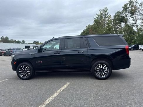 Used 2023 GMC Yukon XL AT4 AWD/4WD image 9