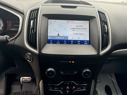Used 2020 Ford Edge ST-Line w/ Cold Weather Package image 11