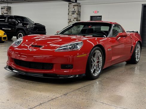 Used 2008 Chevrolet Corvette Z06 w/ Preferred Equipment Group RWD image 3