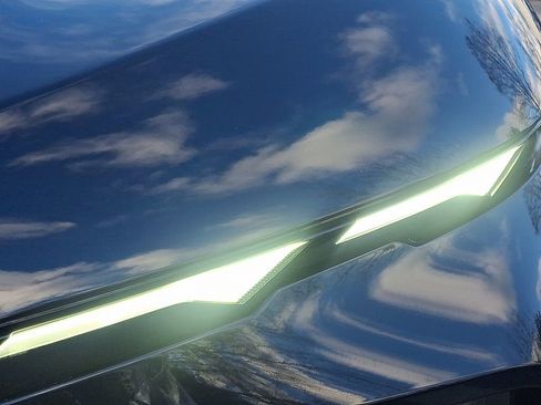 Used 2026 BMW XM Label Red image 10