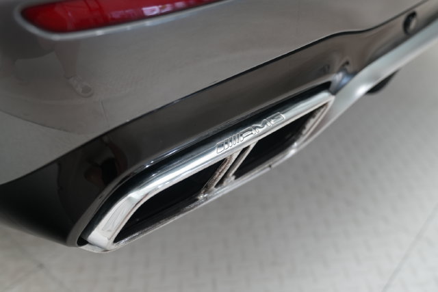 Used 2018 Mercedes-Benz E 63 AMG S image 39