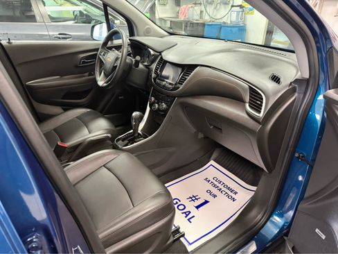 Used 2020 Chevrolet Trax Premier w/ LPO, Protection Package image 29