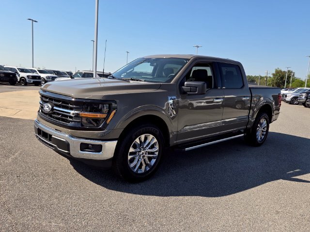 New 2026 Ford F150 XLT w/ XLT Chrome Appearance Package RWD image 30