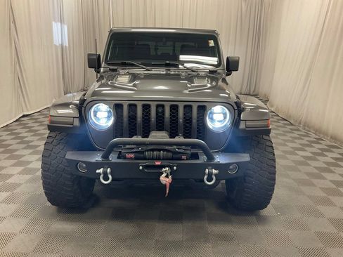 Used 2022 Jeep Gladiator Rubicon w/ Cold Weather Group AWD/4WD image 13