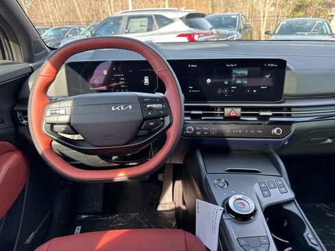 New 2026 Kia Sportage SX Prestige image 2