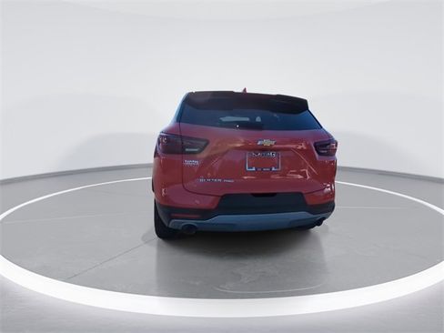 Used 2025 Chevrolet Blazer LT image 7